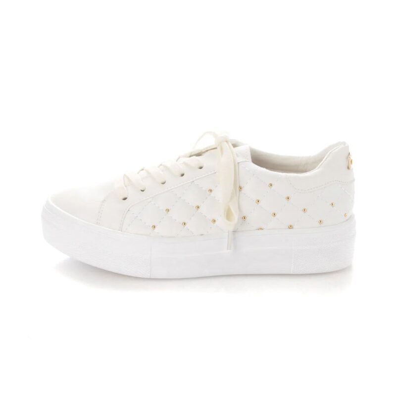 【light】Pluto/プルート（White）チャームオンキルティングスリッポン