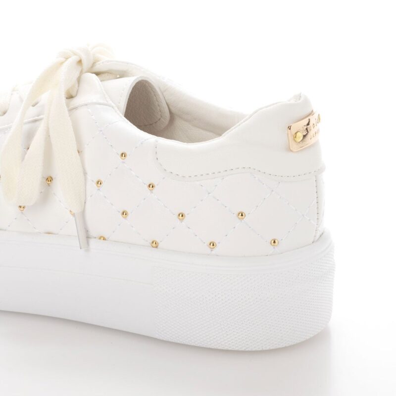 【light】Pluto/プルート（White）チャームオンキルティングスリッポン