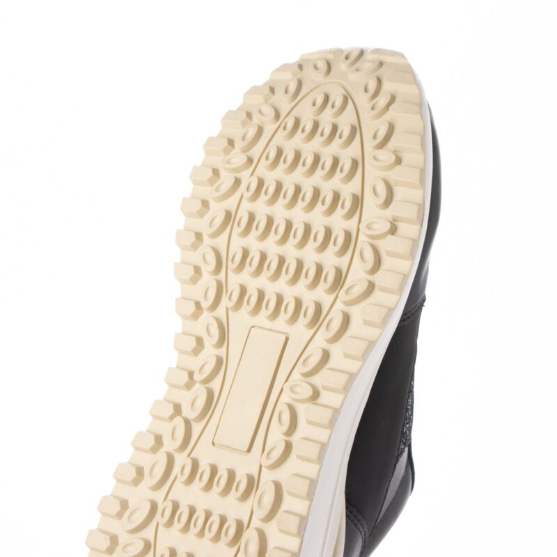 Aquila /アークイラ（Black）キルティングボリュームスニーカー