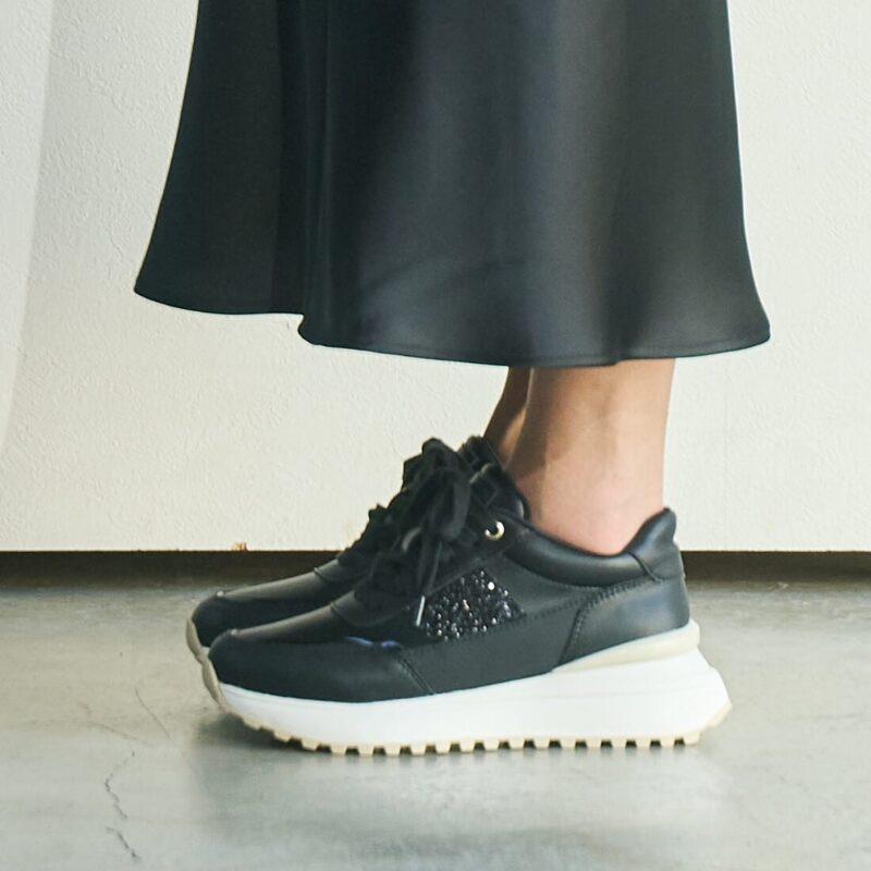 Aquila /アークイラ（Black）キルティングボリュームスニーカー