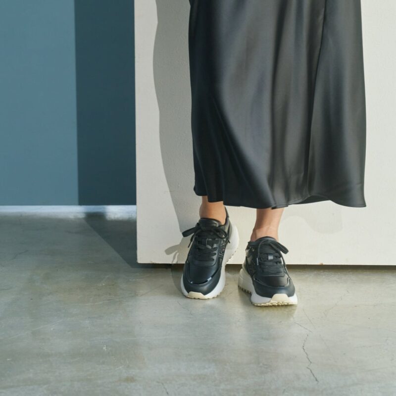 Aquila /アークイラ（Black）キルティングボリュームスニーカー