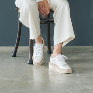 Dalim/ダリム（Beige）スタッズペニーローファー