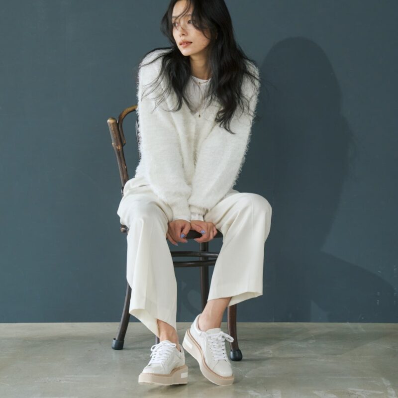 Dalim/ダリム（Beige）スタッズペニーローファー