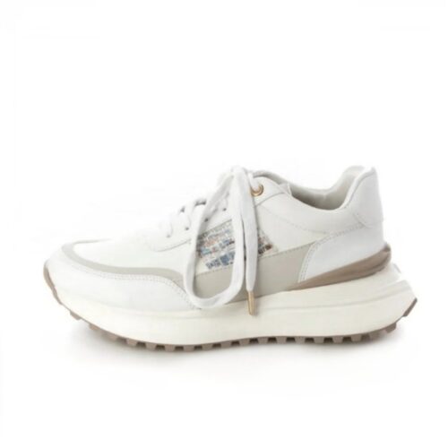 Isara/イサラ（White）キルティングボリュームスニーカー