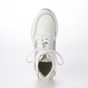 Isara/イサラ（White）キルティングボリュームスニーカー