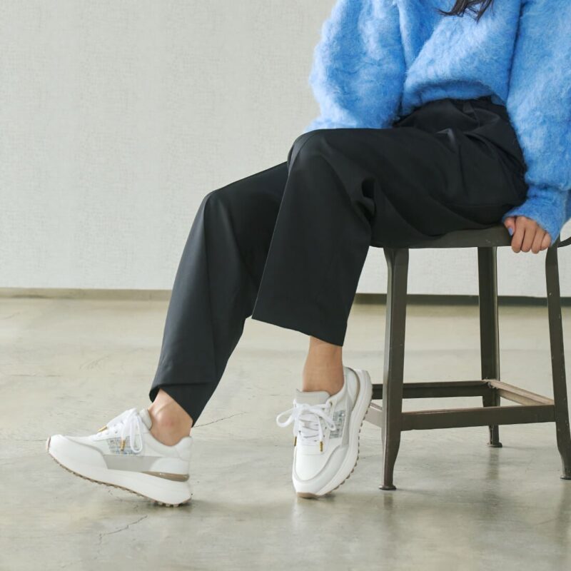 Isara/イサラ（White）キルティングボリュームスニーカー