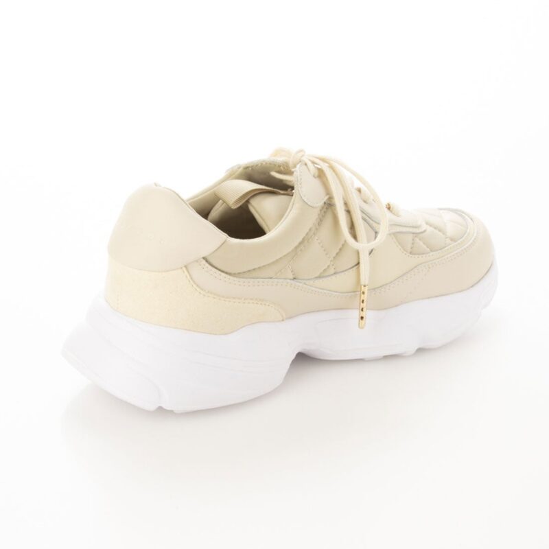 Isara/イサラ（White）キルティングボリュームスニーカー