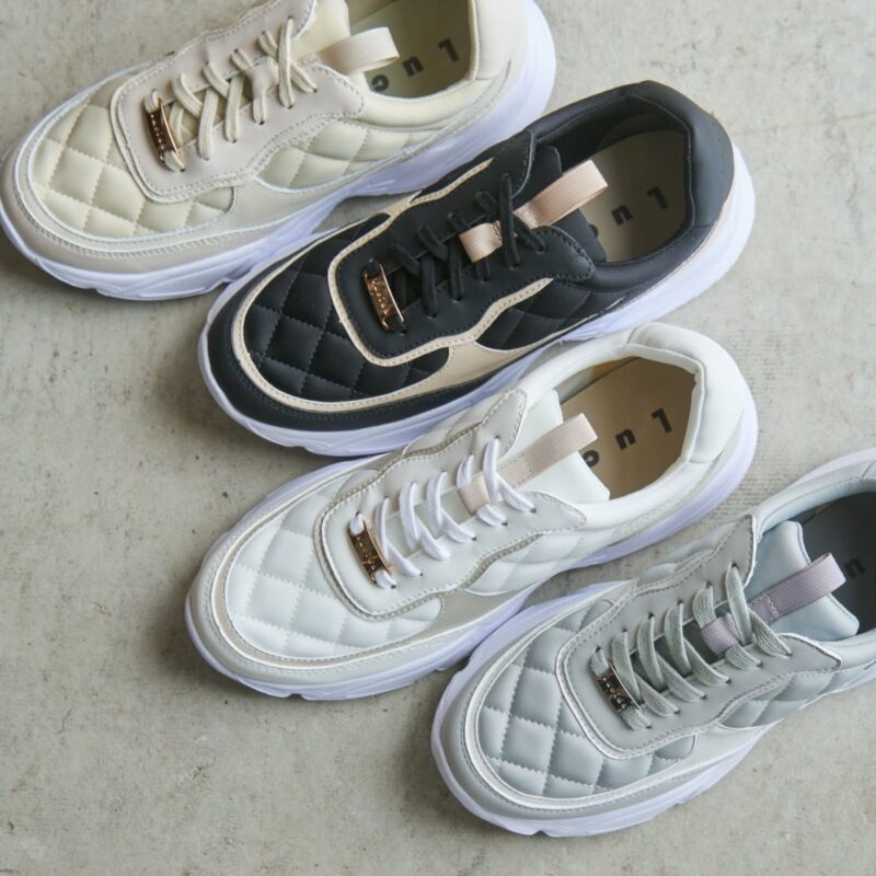 Isara/イサラ（White）キルティングボリュームスニーカー