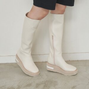 Acrux/アクルス（White）スクエアトウ厚底スニーカー