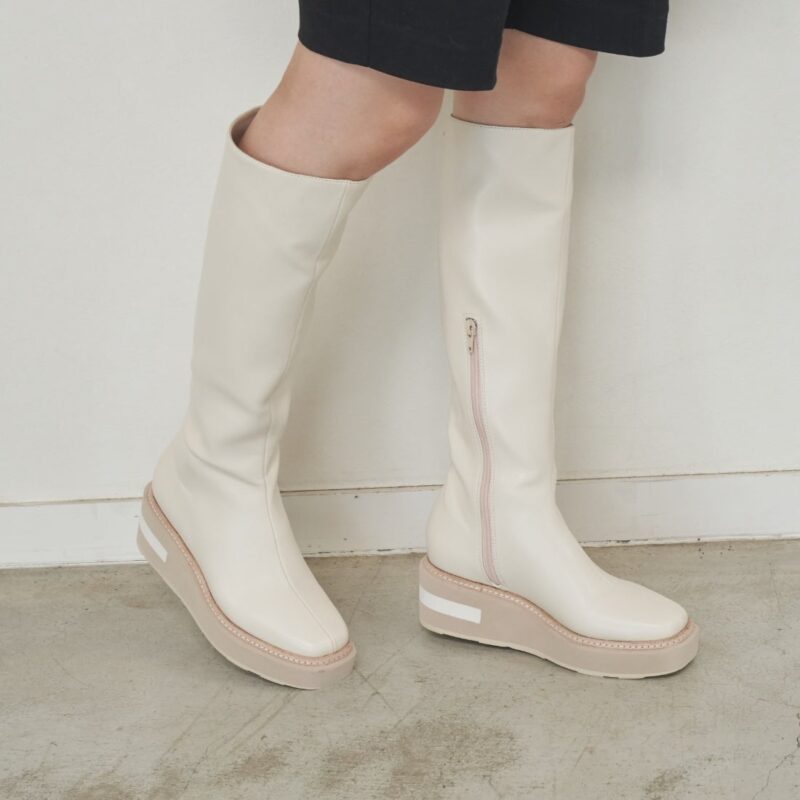 Acrux/アクルス（White）スクエアトウ厚底スニーカー