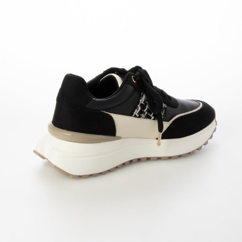 Isara/イサラ（Black）キルティングボリュームスニーカー