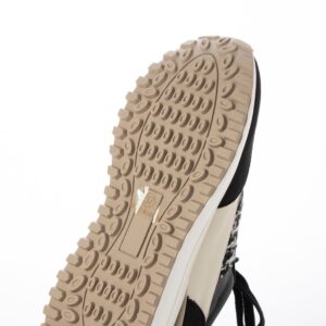 Isara/イサラ（Black）キルティングボリュームスニーカー