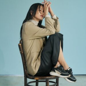 Isara/イサラ（Black）キルティングボリュームスニーカー