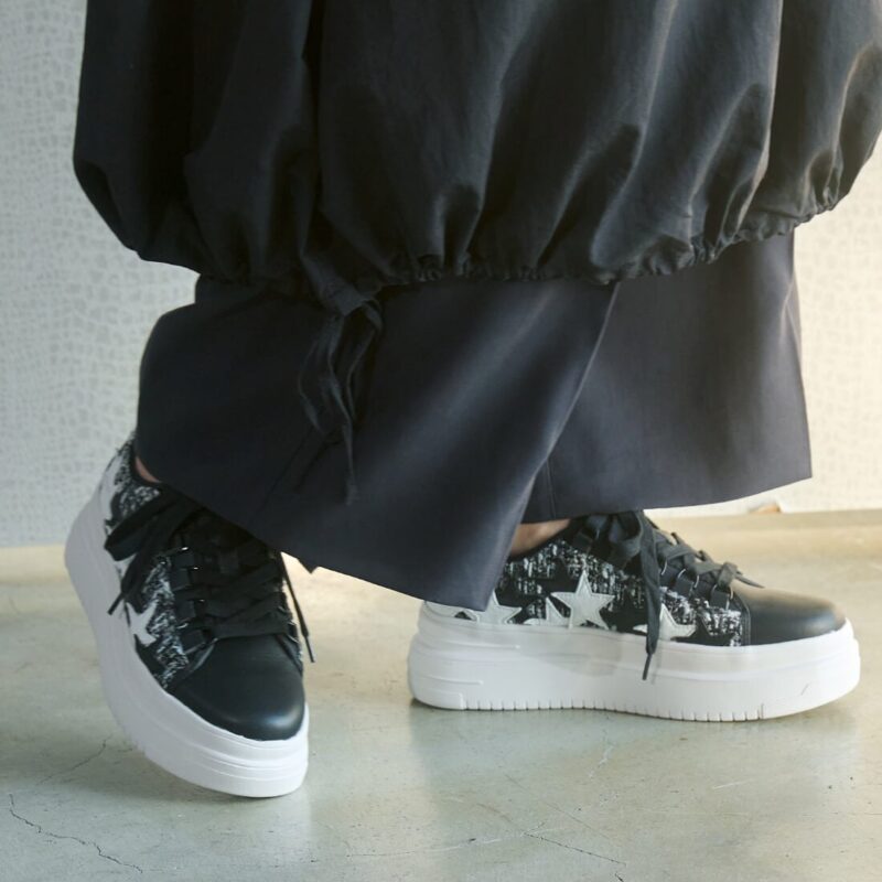 Enif/エニフ（Black）デザインカットプラットフォームスニーカー