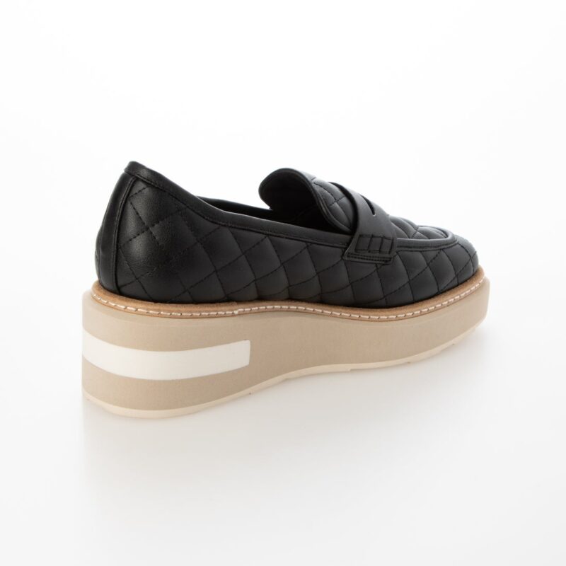 Acrux/アクルス （E Navy）エナメルスクエアトウ厚底スニーカー